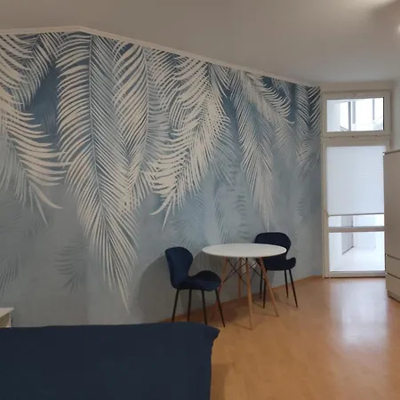 Niebieski Lwowska 56 Újszandec