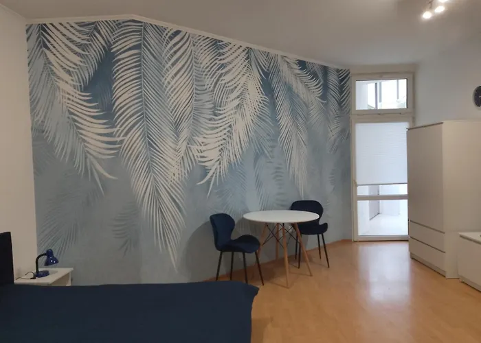 Niebieski Lwowska 56 노비 삭츠