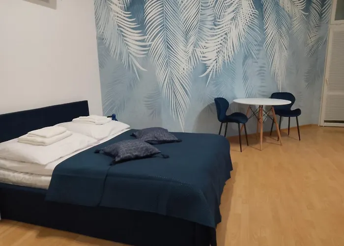 Niebieski Lwowska 56 *