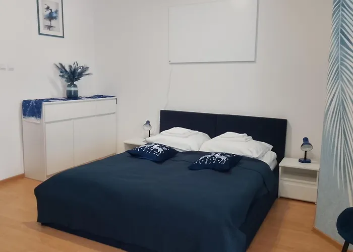 Niebieski Lwowska 56